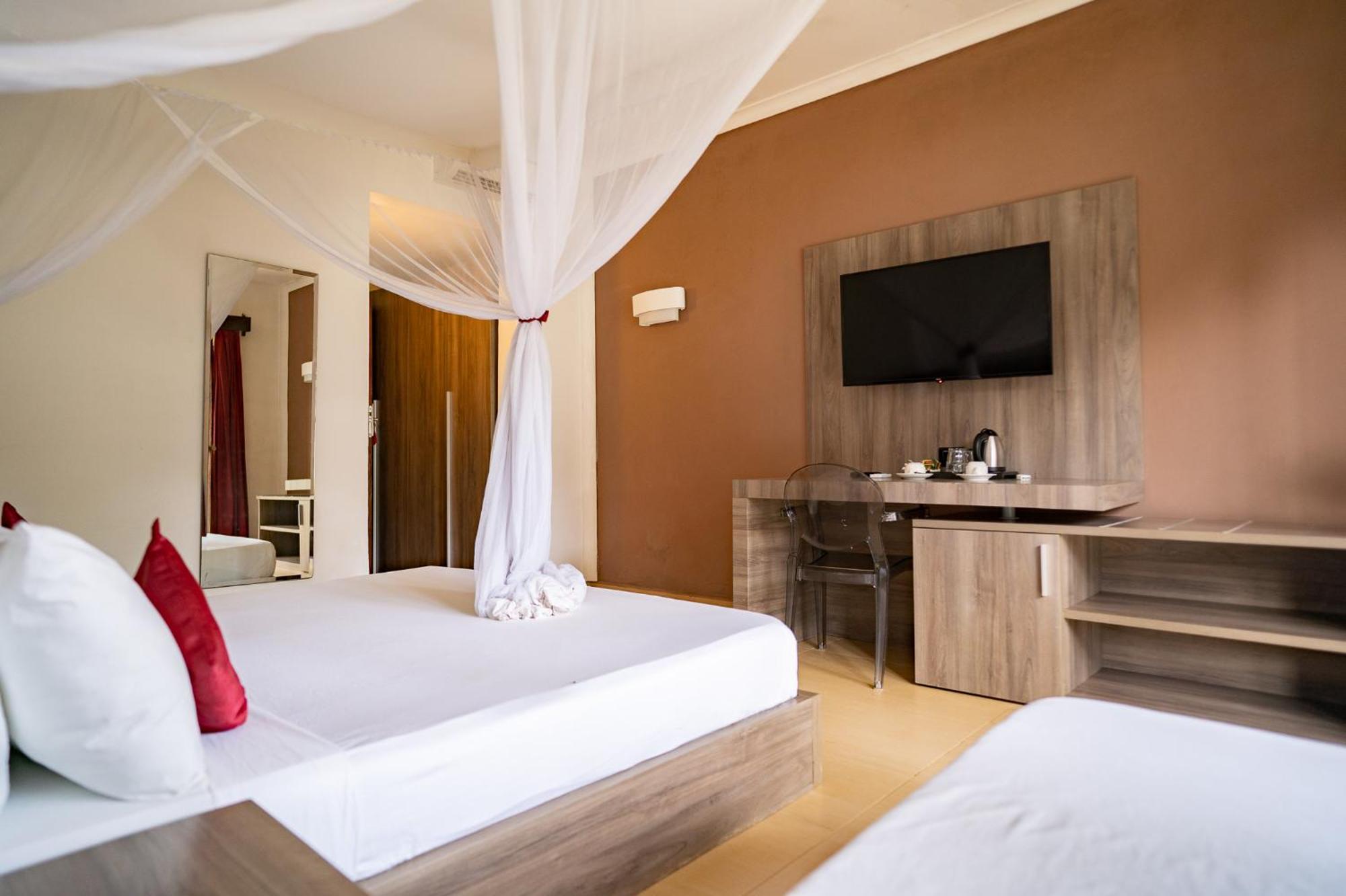 Готель My Blue Zanzibar 4*